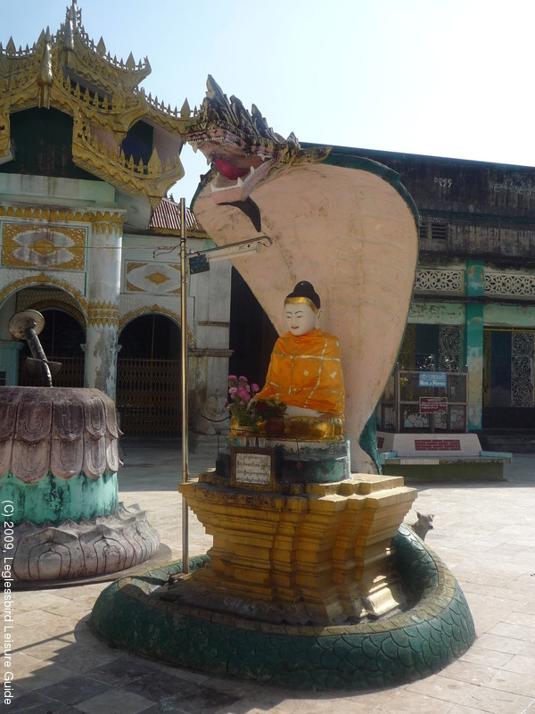 Shwemawdaw Pagoda20